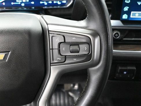 Used 2024 Chevrolet Silverado 2500 LT image 33