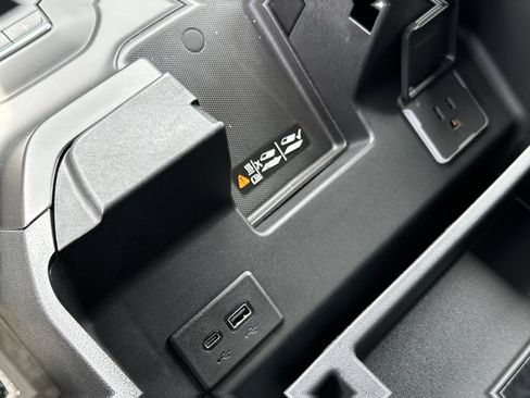New 2026 GMC Sierra 1500 Denali AWD/4WD image 33