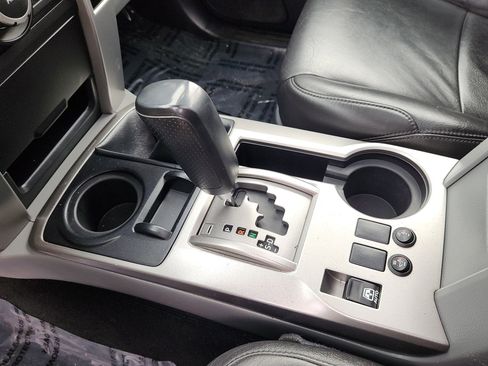 Used 2010 Toyota 4Runner Limited image 16