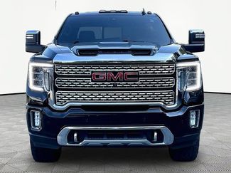 Used 2022 GMC Sierra 2500 Denali w/ Denali Black Diamond Edition AWD/4WD video 2