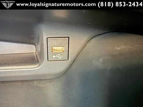 Used 2020 Toyota C-HR LE FWD image 24