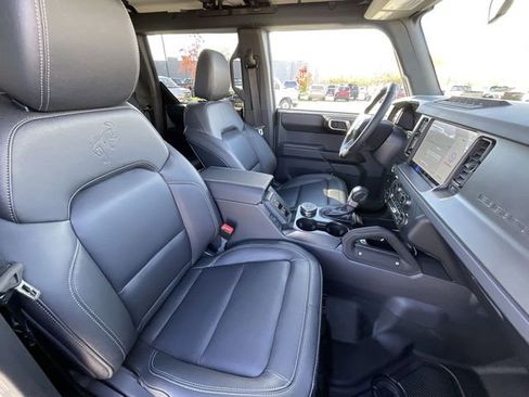 New 2025 Ford Bronco Badlands image 24