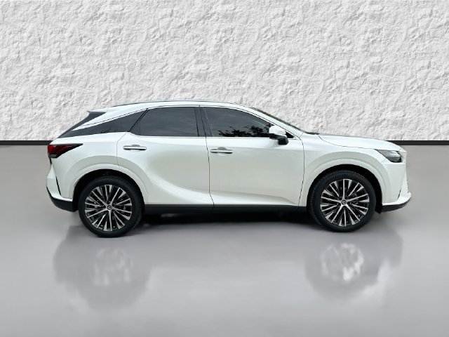 Used 2023 Lexus RX 350 Premium Plus w/ Cold Area Package FWD image 2