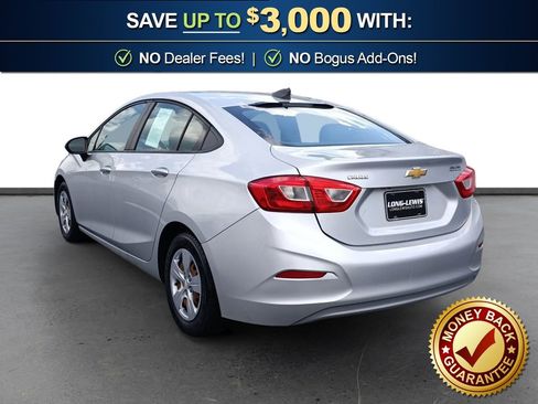 Used 2017 Chevrolet Cruze LS FWD image 4
