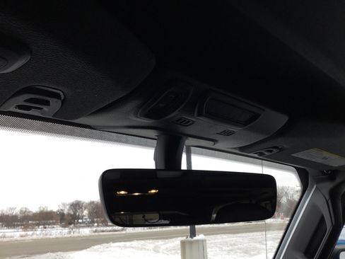 Used 2019 Jeep Wrangler Unlimited Sahara w/ Quick Order Package 24M Moab image 16