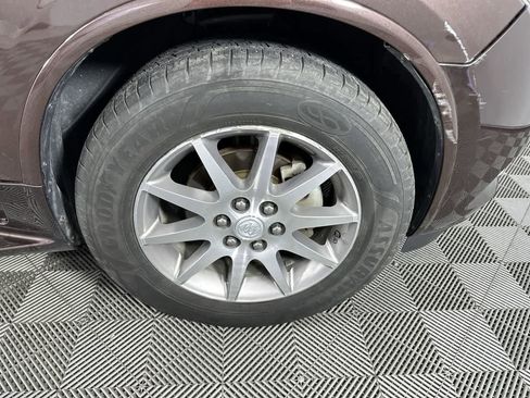 Used 2017 Buick Enclave Leather FWD image 10