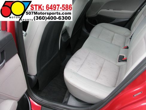Used 2017 Hyundai Elantra SE FWD image 22