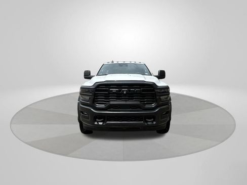 Used 2025 RAM 5500 Tradesman AWD/4WD image 2