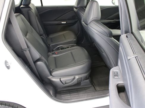 Used 2026 Lexus TX 500h AWD w/ Technology Package image 34