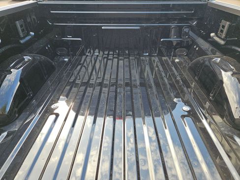 New 2025 Ford F150 Platinum w/ FX4 Off-Road Package image 4