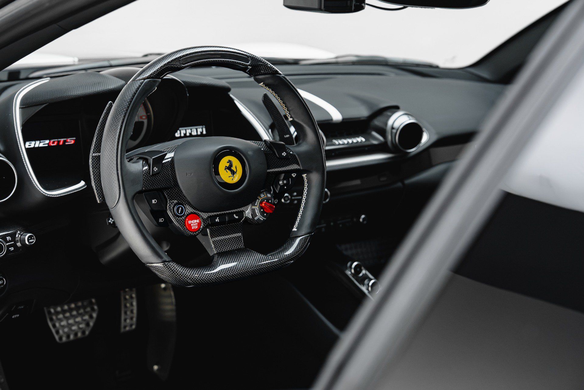 Used 2022 Ferrari 812 GTS RWD image 43