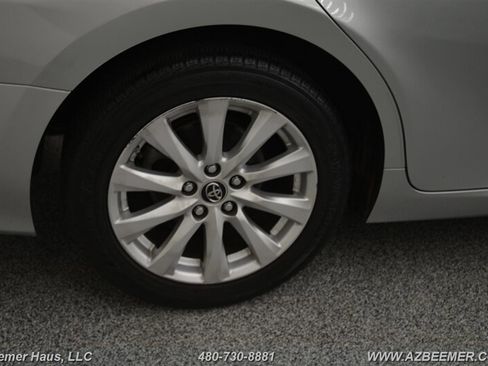 Used 2018 Toyota Camry LE image 38