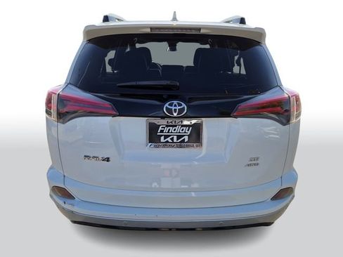 Used 2016 Toyota RAV4 SE w/ Advanced Technology Package image 5