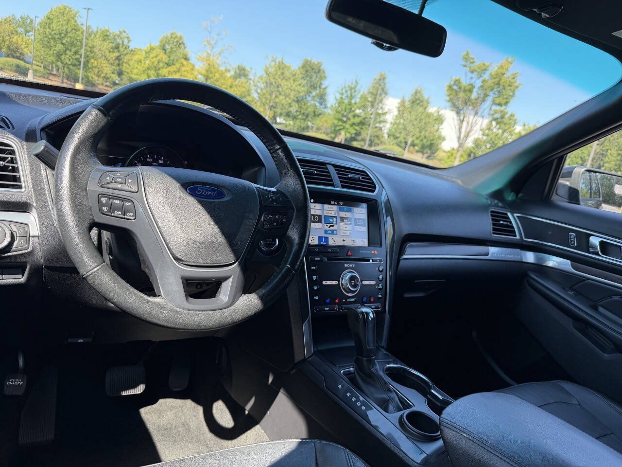 Used 2017 Ford Explorer Limited FWD image 26
