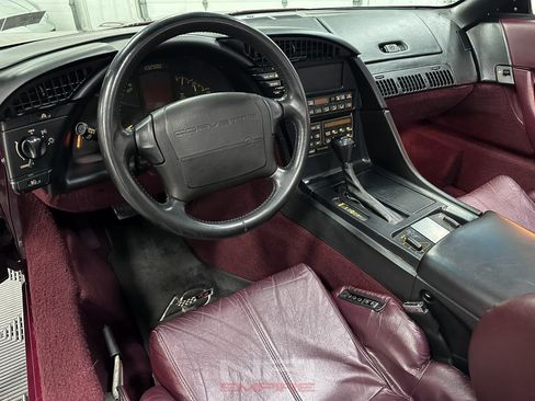 Used 1993 Chevrolet Corvette Convertible RWD image 37