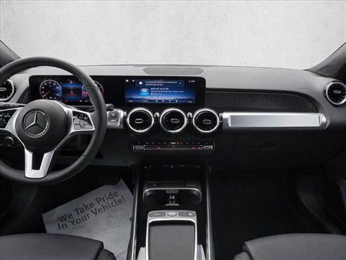 Used 2026 Mercedes-Benz GLB 250 image 26