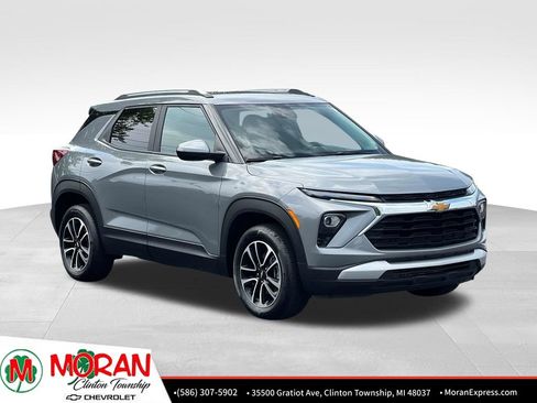 Used 2025 Chevrolet TrailBlazer LT AWD/4WD image 8