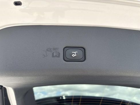 New 2026 Lincoln Nautilus Reserve w/ Jet Appearance Package AWD/4WD image 12