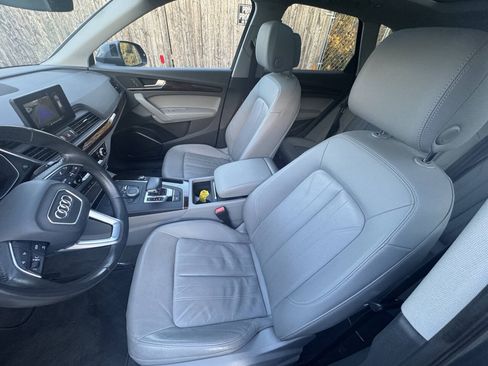 Used 2020 Audi Q5 2.0T Premium AWD/4WD image 31