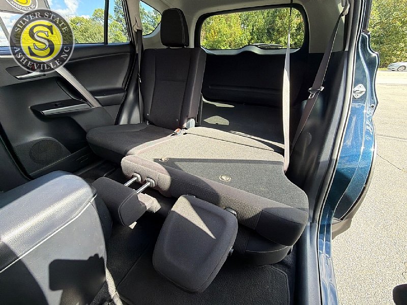 Used 2018 Toyota RAV4 XLE FWD image 14