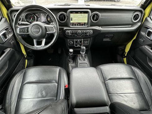 Used 2023 Jeep Wrangler Unlimited Sahara w/ Cold Weather Group image 16