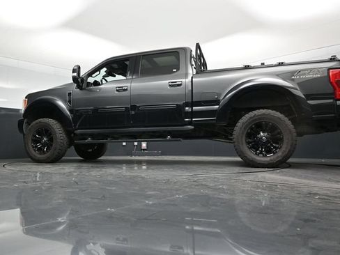 Used 2018 Ford F250 Lariat w/ Lariat Ultimate Package AWD/4WD image 60