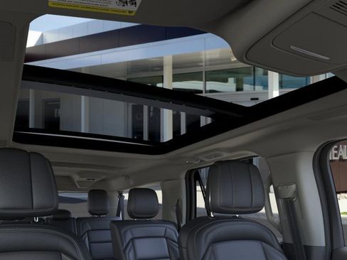 New 2025 Lincoln Navigator L Reserve image 52