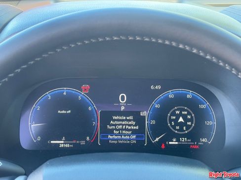 Used 2024 Toyota Highlander Platinum image 24