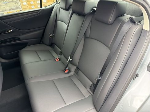 New 2025 Lexus ES 350 w/ Premium Package image 18