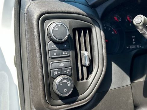Used 2022 Chevrolet Silverado 1500 Custom w/ Rally Edition AWD/4WD image 32