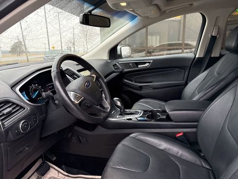 Used 2017 Ford Edge Titanium w/ Equipment Group 301A image 4