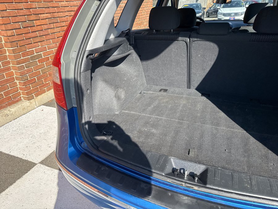 Used 2012 Hyundai Elantra GLS FWD image 35