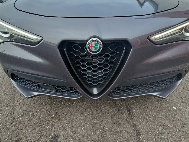 Used 2022 Alfa Romeo Stelvio Veloce AWD/4WD image 47