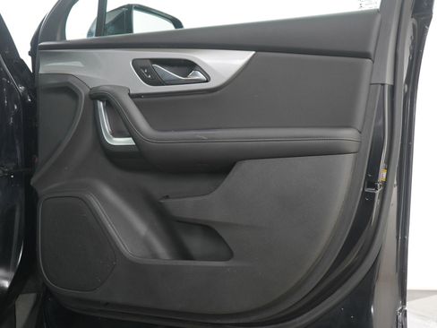 Used 2021 Chevrolet Blazer LT image 9