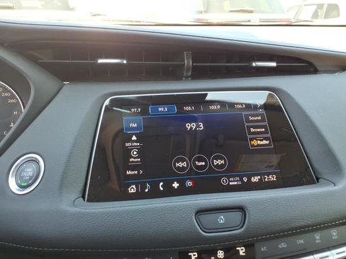 Used 2023 Cadillac XT4 Luxury w/ LPO, ONYX Package AWD/4WD image 8