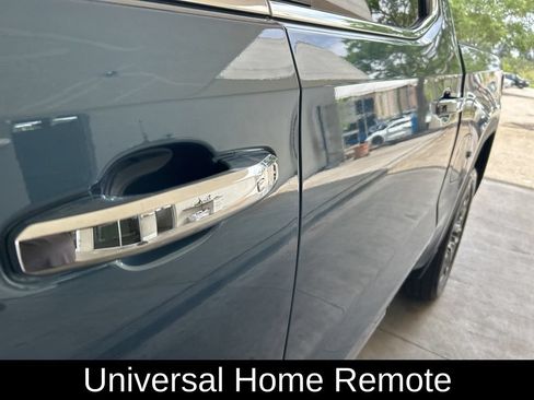 Used 2025 GMC Sierra 1500 Denali Ultimate AWD/4WD image 17