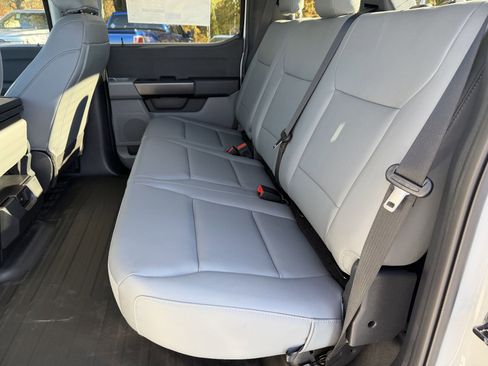 New 2025 Ford F150 XL w/ Equipment Group 103A High image 19