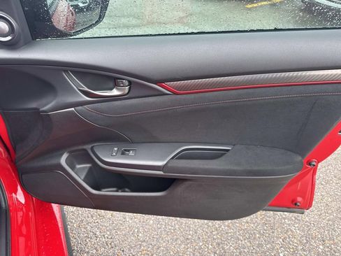 Used 2018 Honda Civic Type R image 14