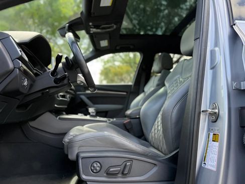 Used 2018 Audi SQ5 Premium Plus AWD/4WD image 25