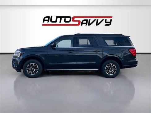 Used 2023 Ford Expedition Max XLT image 4