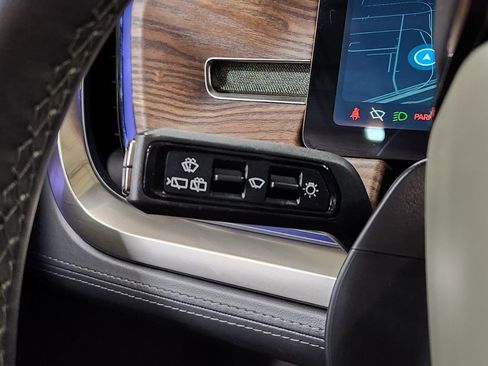 Used 2023 Rivian R1S Launch Edition image 37