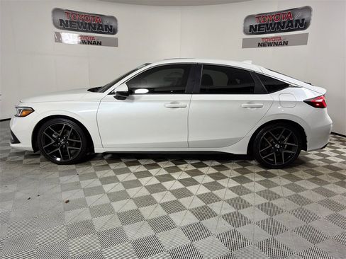 Used 2024 Honda Civic Sport Touring image 8