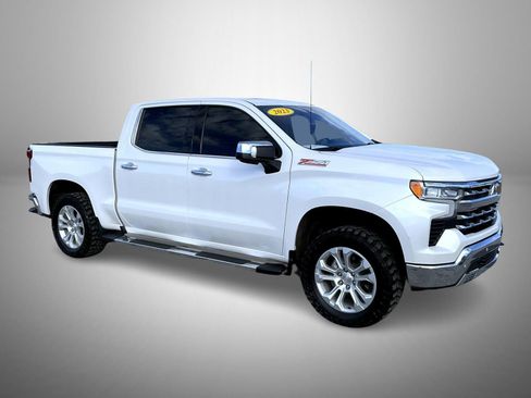 Used 2023 Chevrolet Silverado 1500 LTZ w/ LTZ Premium Package image 3