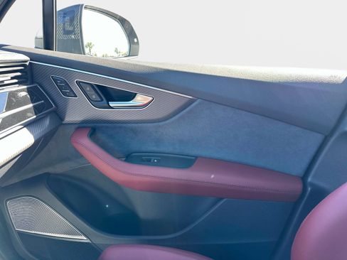 New 2026 Audi SQ7 Prestige image 22