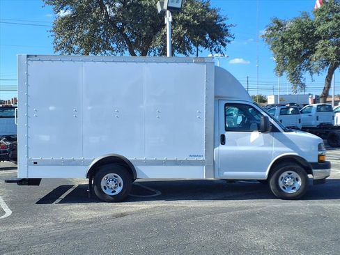 New 2025 Chevrolet Express 3500 w/ Power Convenience Package image 3