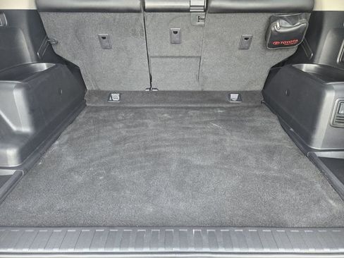 Used 2023 Toyota 4Runner SR5 Premium w/ Moonroof Package RWD image 32