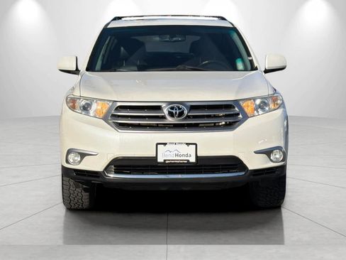 Used 2013 Toyota Highlander SE image 10