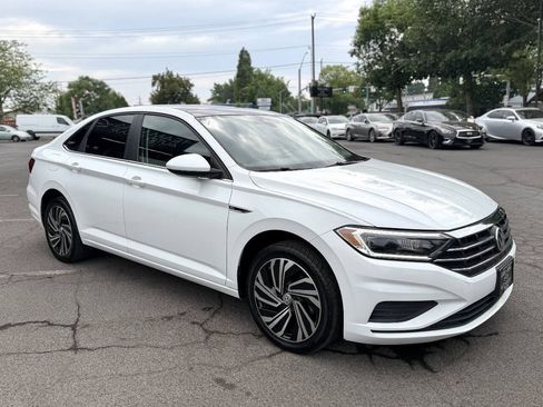 Used 2020 Volkswagen Jetta SEL FWD image 6