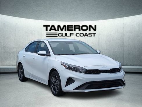 Used 2023 Kia Forte LXS FWD image 9