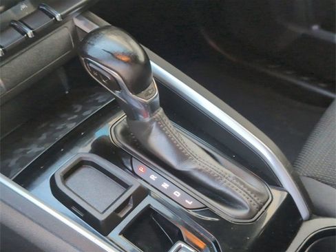 Certified 2024 Chevrolet Colorado LT w/ LT Convenience Package image 15